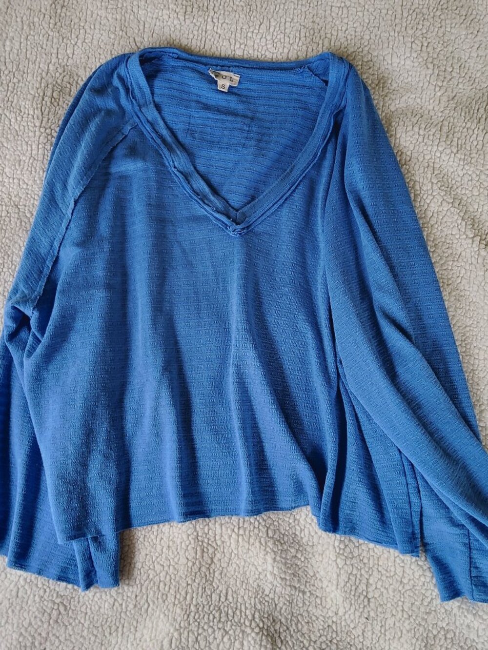 POL Blue Cotton Knit V-Neck Oversized Sweater Top Slouchy Raw Hem Small